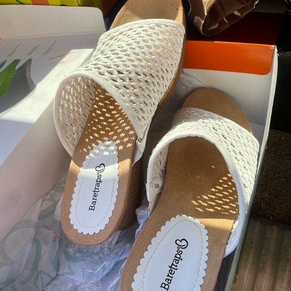 Baretraps for Women 8 1/2 - Picture 2 of 3